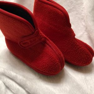 EUC Toddler Slippers - Baby GAP - size 7/8